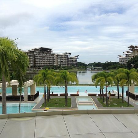 Pico Beach Front Condo Nasugbu Buitenkant foto