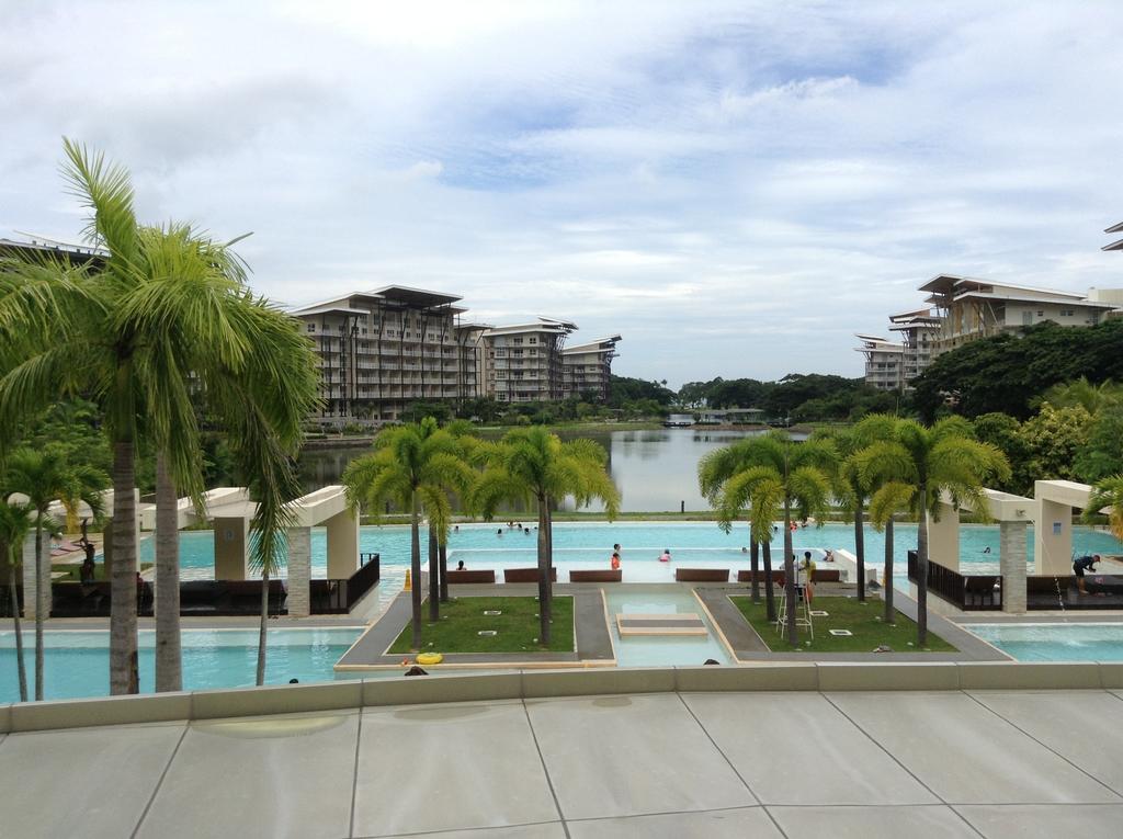 Pico Beach Front Condo Nasugbu Buitenkant foto