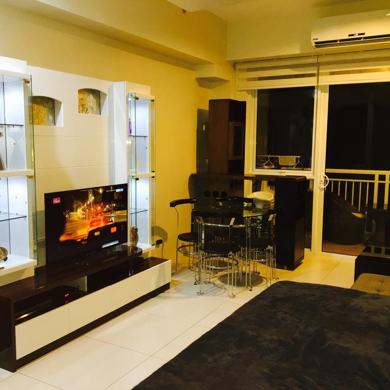 Pico Beach Front Condo Nasugbu Buitenkant foto